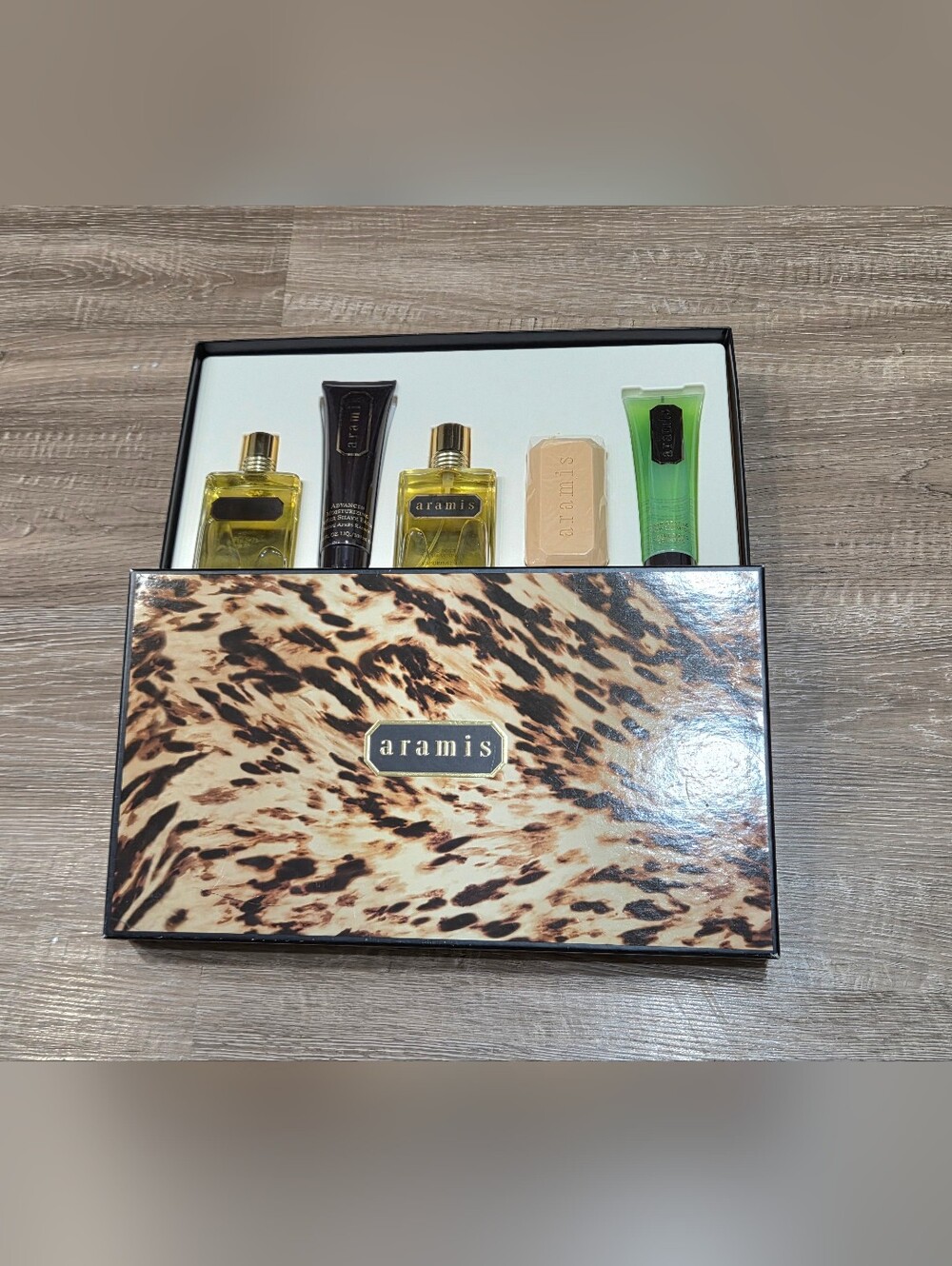 Aramis Exclusive Set Men EDT / After Shave / After Shave Balm / Shampoo / Soap.